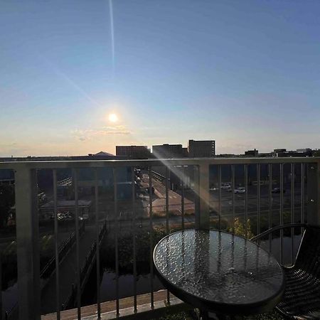 דירות Lincoln View Sleeps 4 Balcony Self Check-In מראה חיצוני תמונה